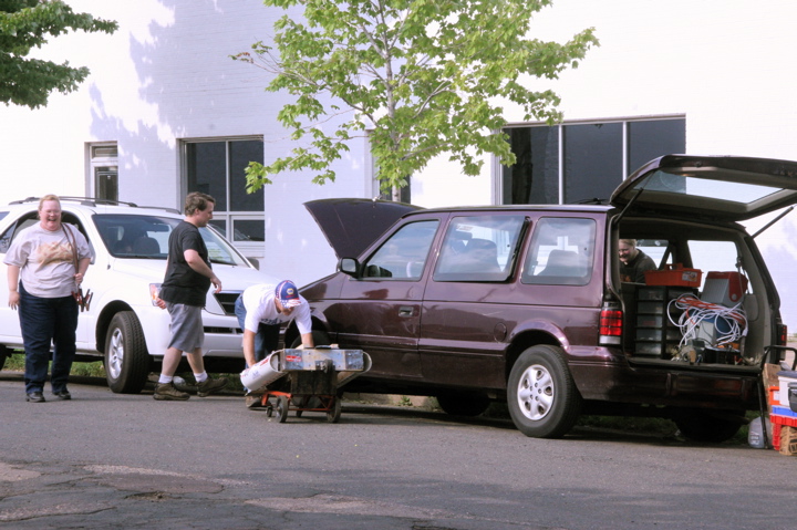 RFL Ingenuity...using the bot to jump a dead car battery