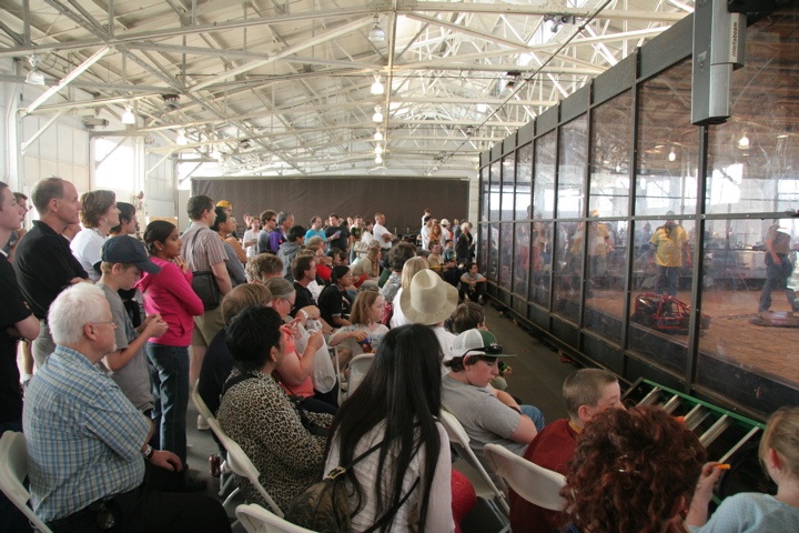 The good seats fill up fast