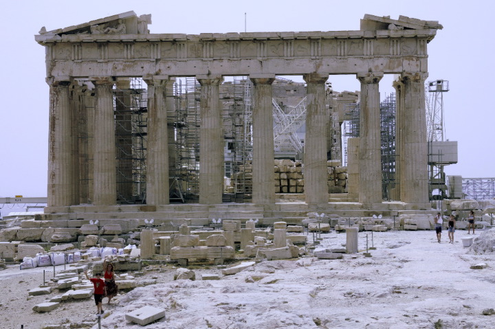 Dan and Debbie in front of the Parethenon