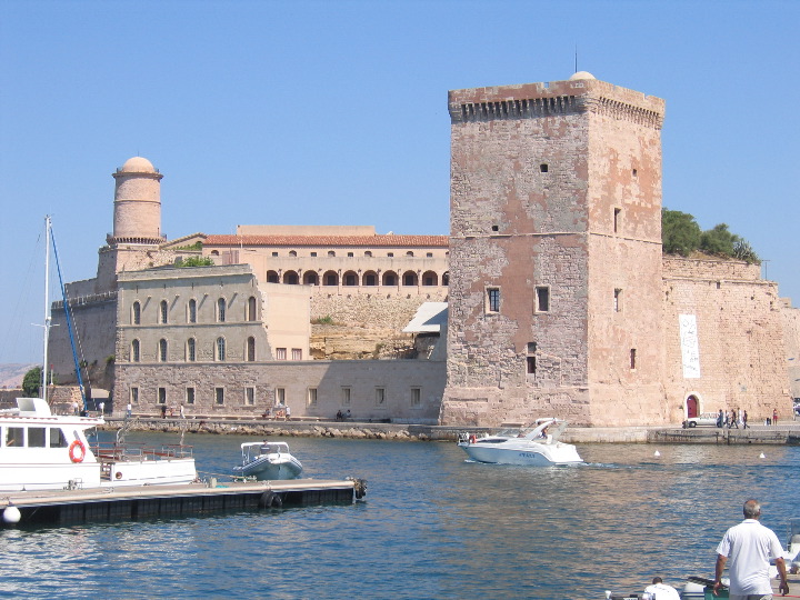 The entrance to the harbor